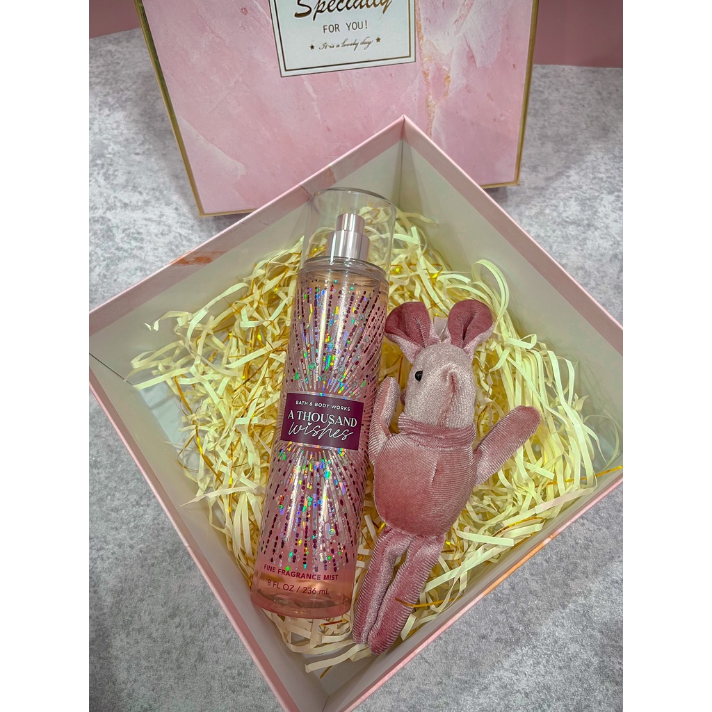 Xịt Toàn Thân Bath And Body Works A Thousand Wishes Khử Mùi Hương Hoa Mẫu Đơn Dành Cho Nữ Chai 236ml