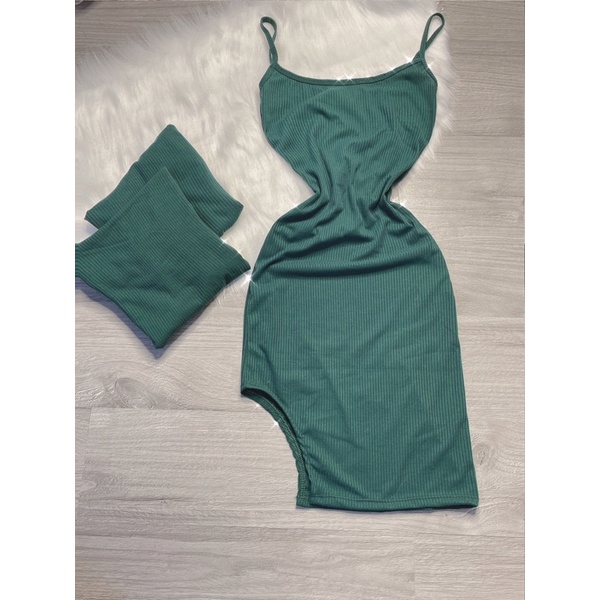 Đầm body 2s xẻ - CAROTSHOP