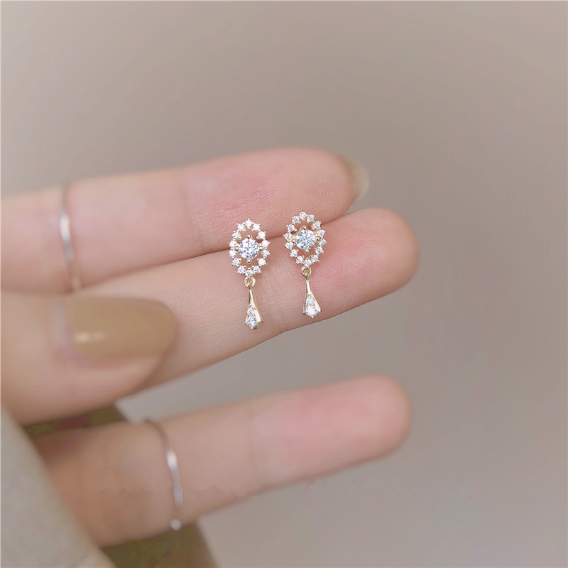 Khuyên tai dáng dài mạ vàng/bạc đính đá pha lê sang trọng