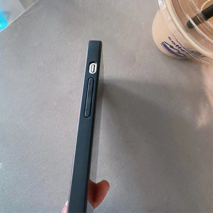 Ốp điện thoại in họa tiết LV sang trọng cho iPhone 13 ProMax 13 13Pro 11 ProMax 11 7+ 8+ X Xs Xr Xs Mx 12 12Pro 12ProMax