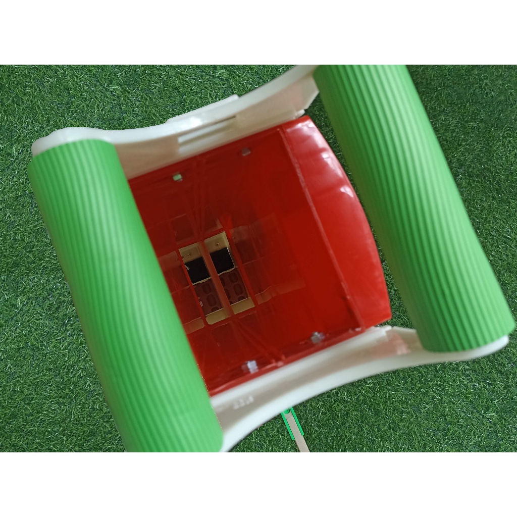 Dụng cụ đào và tra hạt tăng năng suất lao động