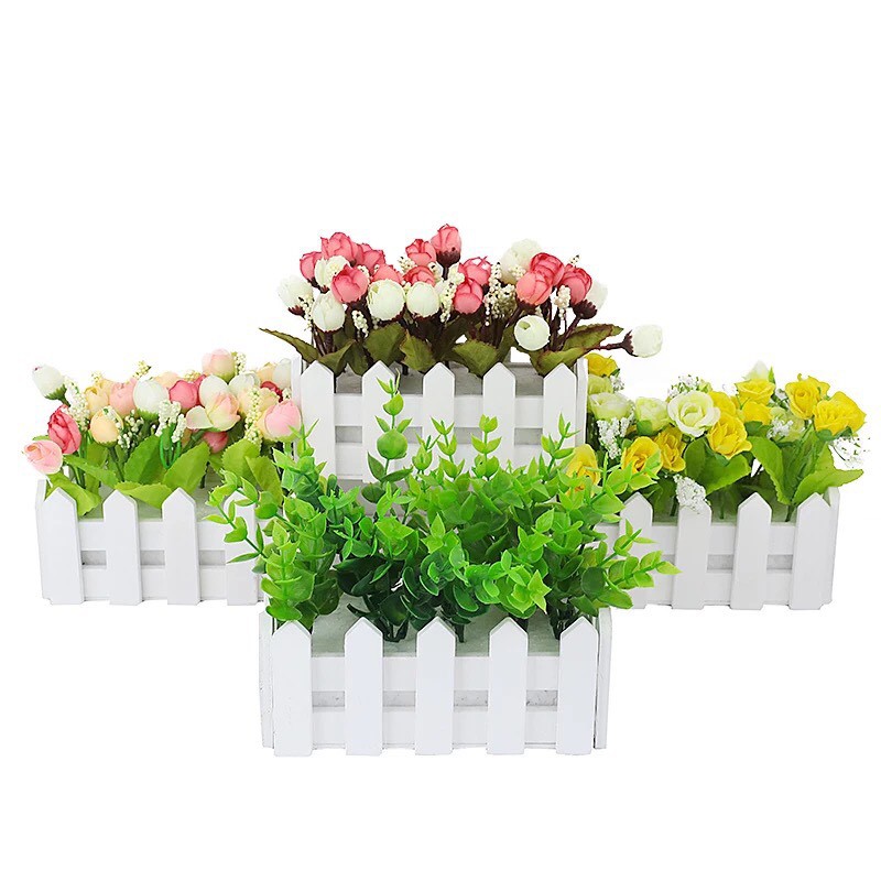 Hàng rào gỗ cắm hoa giả, cây giả kích thước 10-30cm (chưa gồm hoa cỏ)