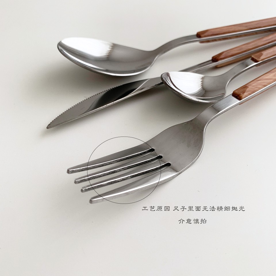 Muỗng/nĩa/dao chất liệu thép không gỉ với tay cầm giả gỗ thời trang Nhật Hàn độc đáo