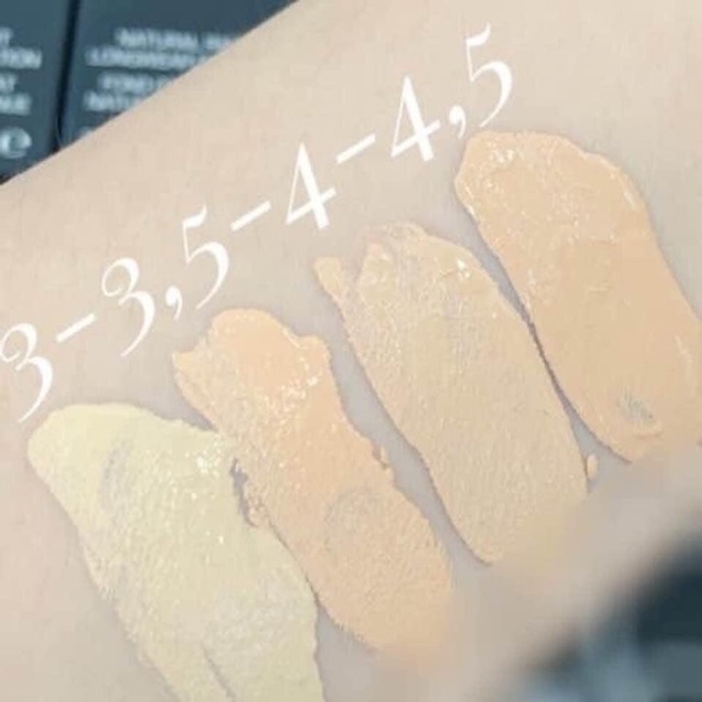 Kem nền Nars Natural Radiant Longwear Foundation