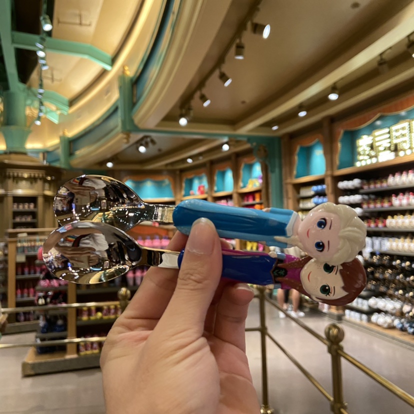 Muỗng ăn inox trẻ em  hình Frozen Elsa Mickey Minnie và Princess Car Disney nổi 3D cho bé trai gái