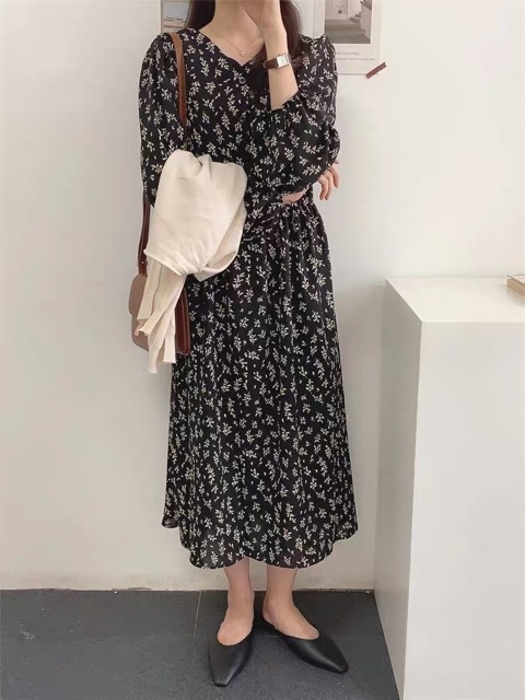 Váy Hoa Nhí Vintage Babydoll Dài Tay Cổ V