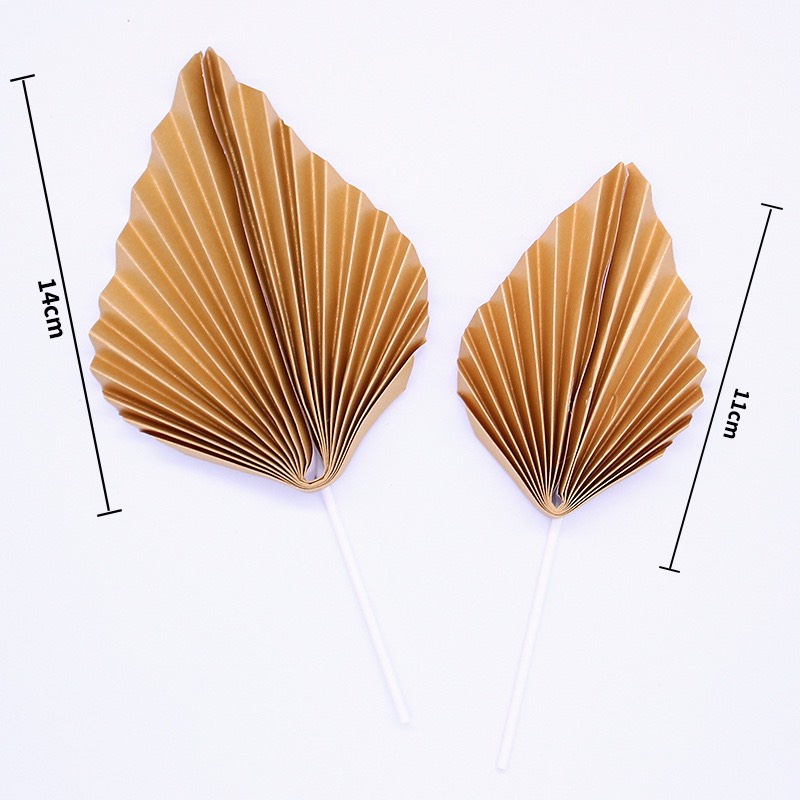 5 Set 2 quạt nhọn (size to) trang trí bánh kem