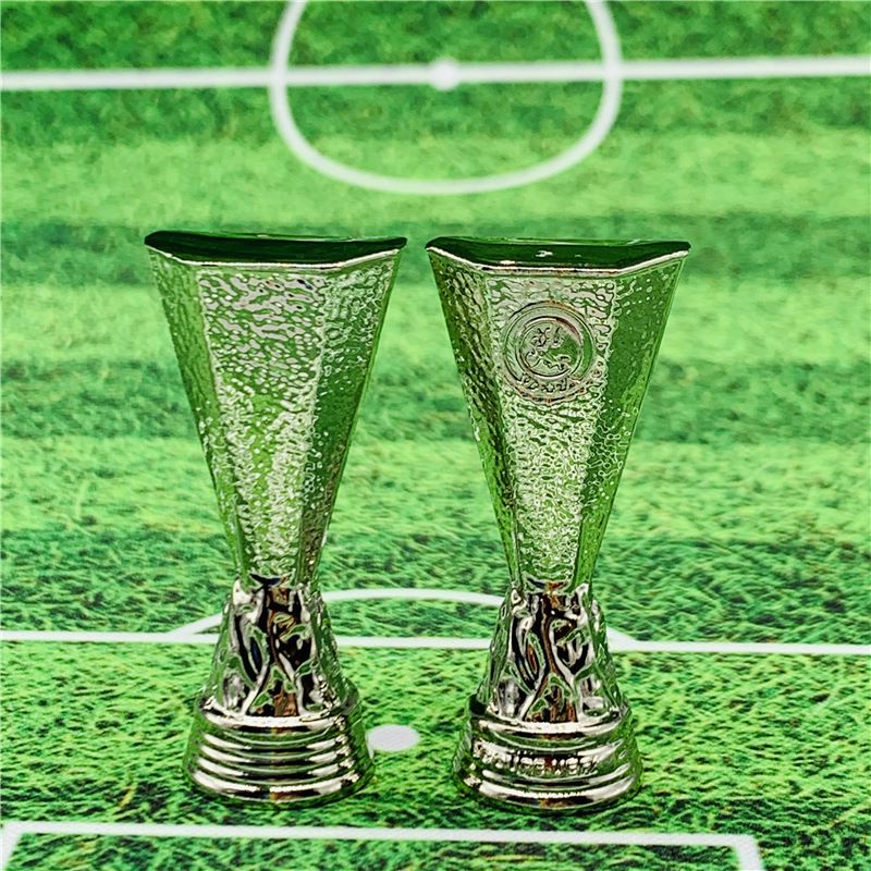 Quả Bóng Đá Kim Loại 4.5cm UEFA Europa League Champion Chuyên Dụng