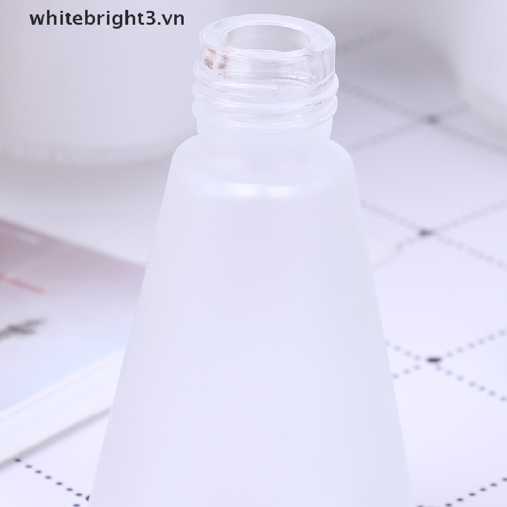 1 Lọ Thủy Tinh Rỗng Hình Nón Đựng Tinh Dầu Thơm