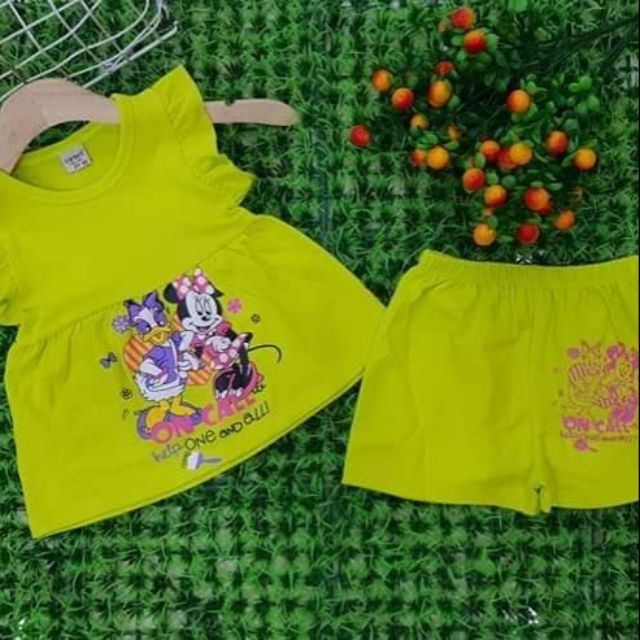 Com bo bộ bé gái