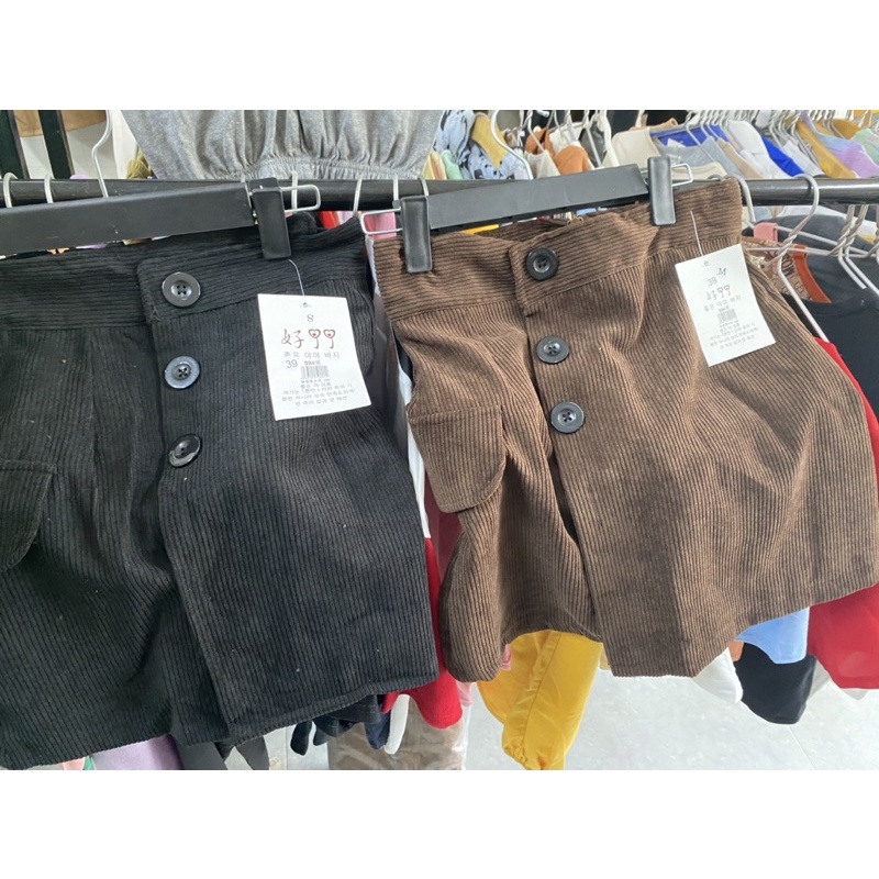 Chân váy cạp cao vải nhung tăm vạt lệch 3 khuy nhẹ nhàng thanh lịch / Áo Len nơ ren ren Qc bánh bèo