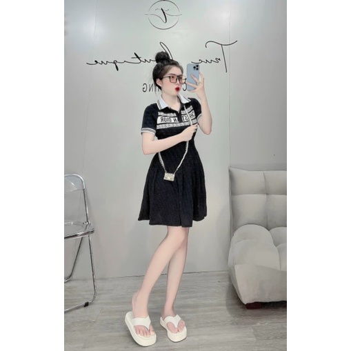 Đầm thun có cổ