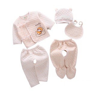 Set 5 món đồ sơ sinh cho bé