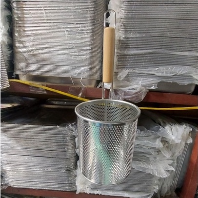 Dụng cụ sóc phở trần bún inox cao cấp - Xóc phở- trần phở- chần bún- sóc bún- xóc bún dạng ống đột lỗ cán đỏ cán gỗ