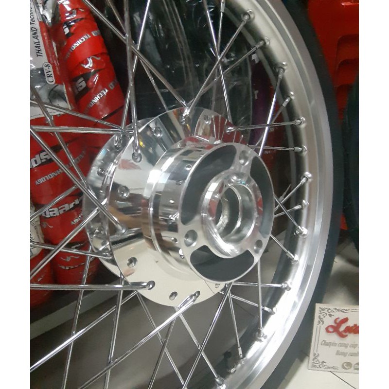 Bánh căm xe  RAIDER SATRIA niềng nhôm BANZAI  vỏ CRV 60/70 kèm lòng nhôm và 5  ốc g5 như hình gắn như zin