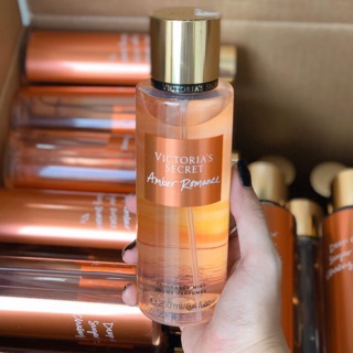 XỊT THƠM BODY VICTORIA’S SECRET AMBER ROMANCE🍑