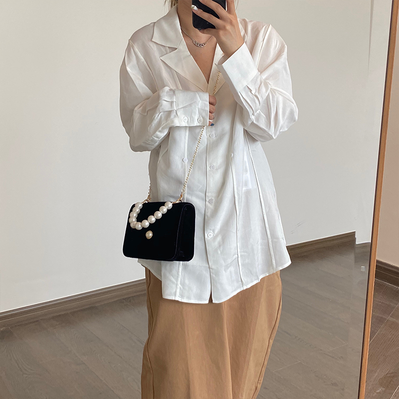 Túi da có tay cầm ngọc trai hợp thời trang  trẻ trung cho nữ