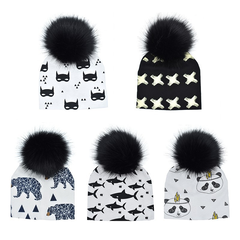 Mũ cotton họa tiết dễ thương phối quả bông xinh xắn cho bé