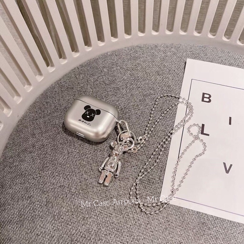 Case Airpods 1/2 /Pro Vỏ Ốp Tai Nghe Hình Kaws Màu Đen Siêu Ngầu Tráng Gương Kèm Móc khoá - Mr.Case AirPods