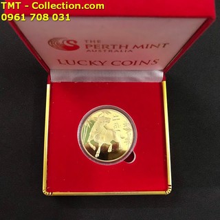 Xu Úc Hình Con Trâu Vàng Tặng Hộp Nhung, Mỗi chi tiết trên đồng xu được chạm khắc chi tiết; đường kính 4cm - SP002454
