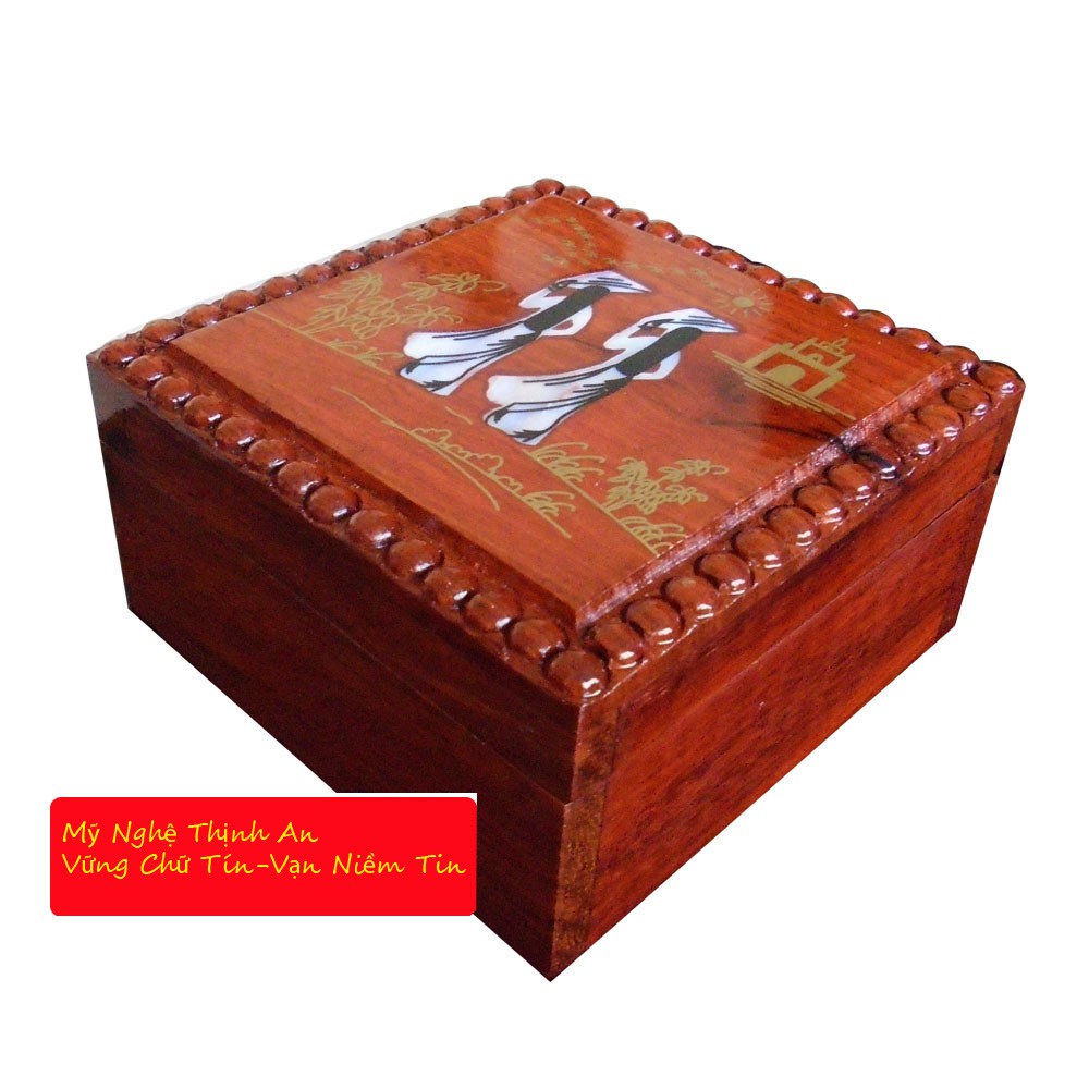 Hộp nữ trang gỗ gụ màu đỏ vuông bóng kính khảm xà cừ sang trọng HVDO12
