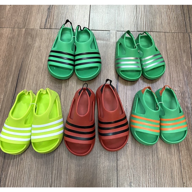Sandal nhựa dư xịn cho bé