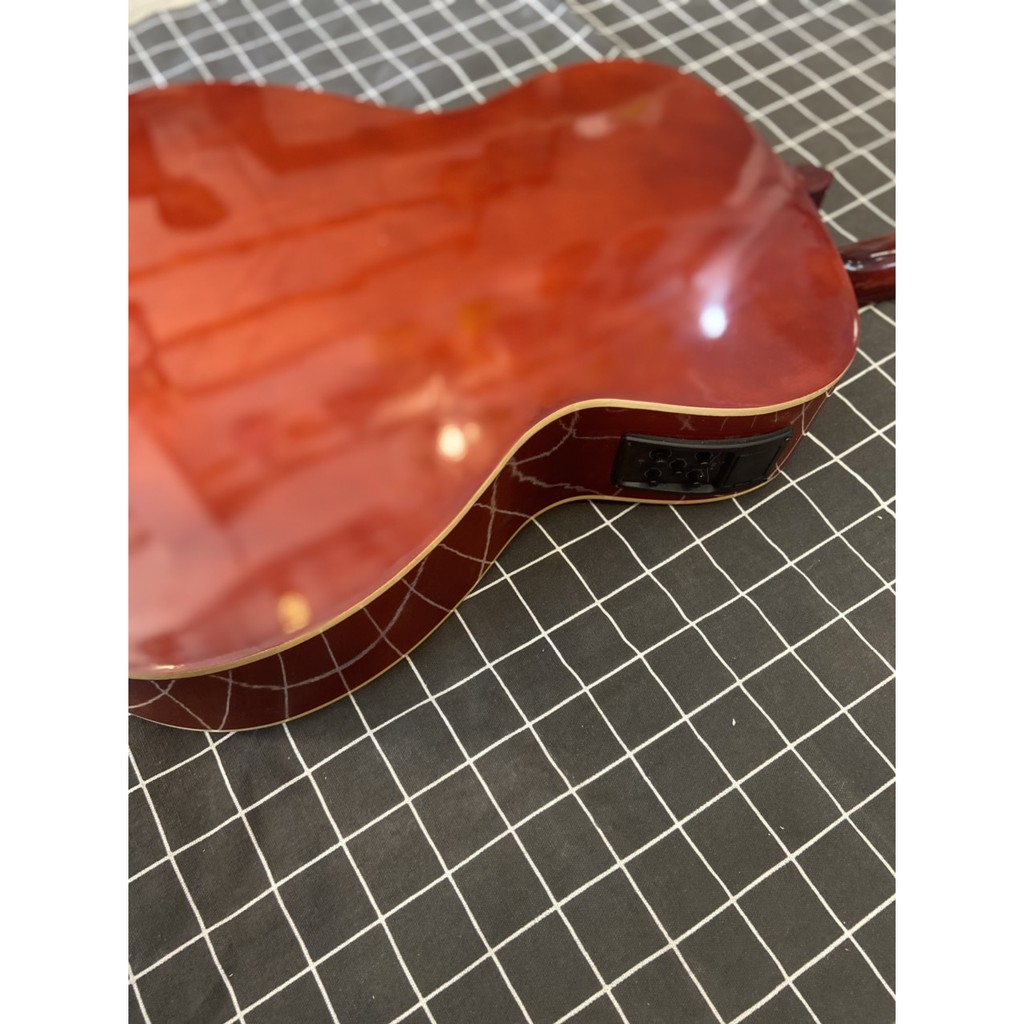 Đàn Guitar Acoustic Có kèm EQ top Solid Sản Xuất tại Việt Nam