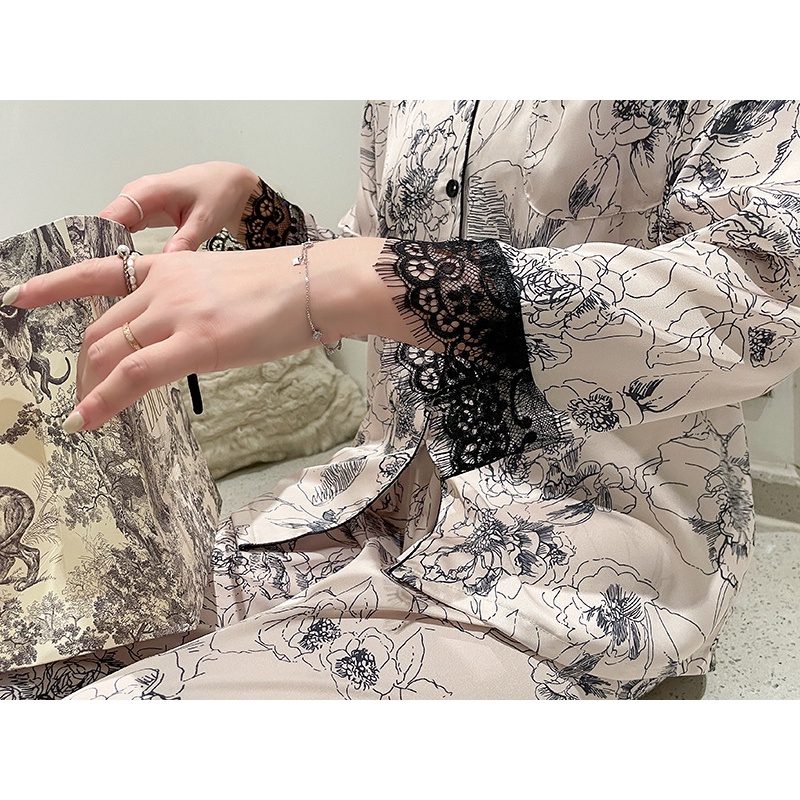 Bộ đồ ngủ tay dài chất satin phối ren thời trang mùa thu trẻ trung cho nữ