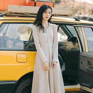 Váy Vintage trắng, đỏ đô, kem