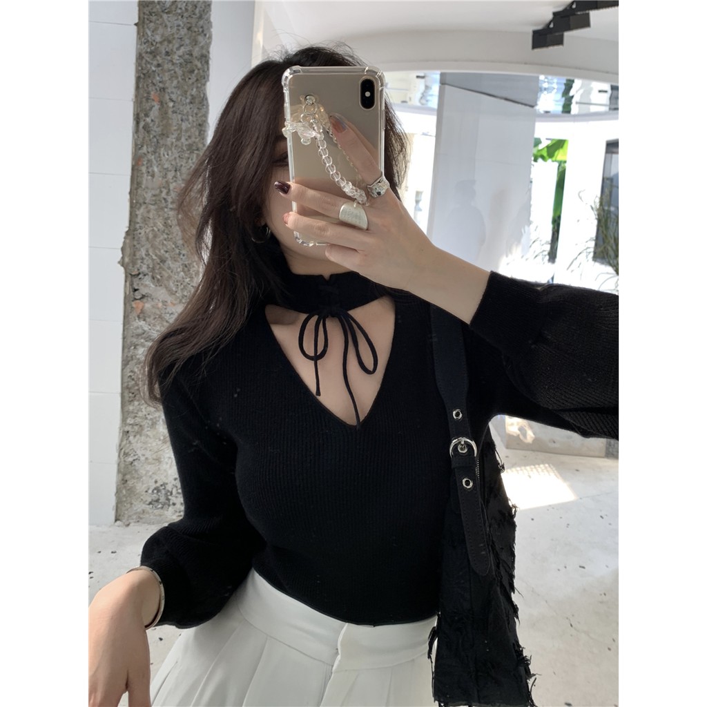 Áo len cổ chữ v khoét sâu thiết kế thời trang