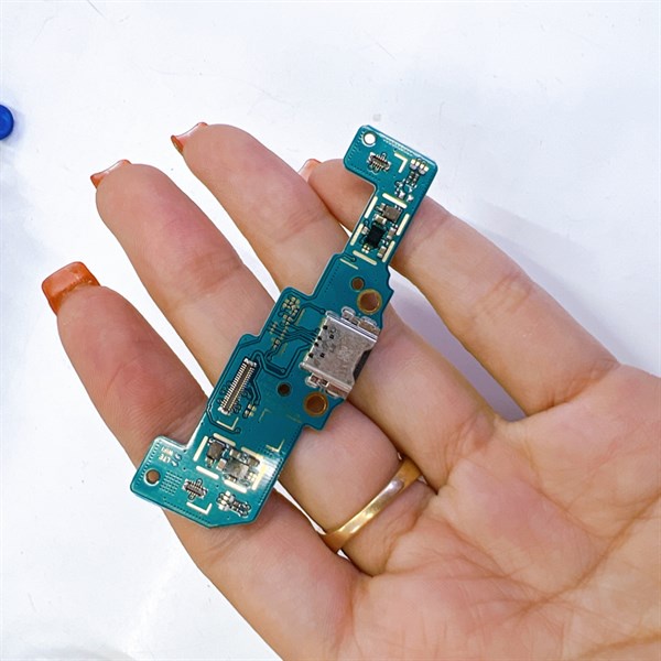 Cụm sạc Samsung T595 zin