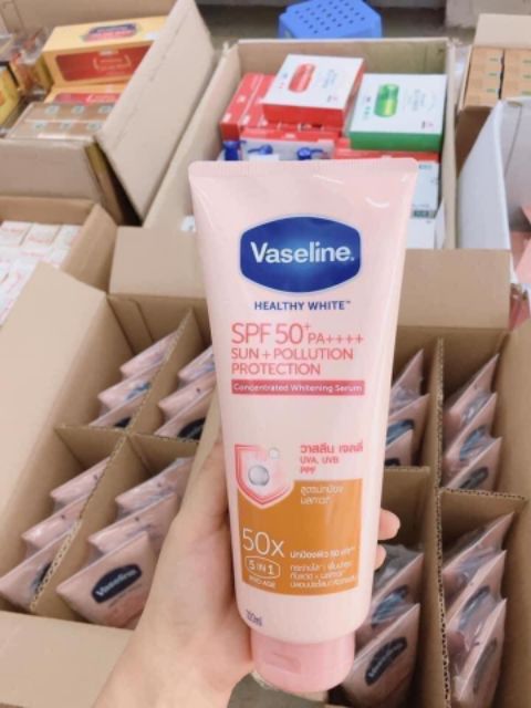 Kem dưỡng trắng da chống nắng Vaseline 50x SPF 50+ Thái Lan