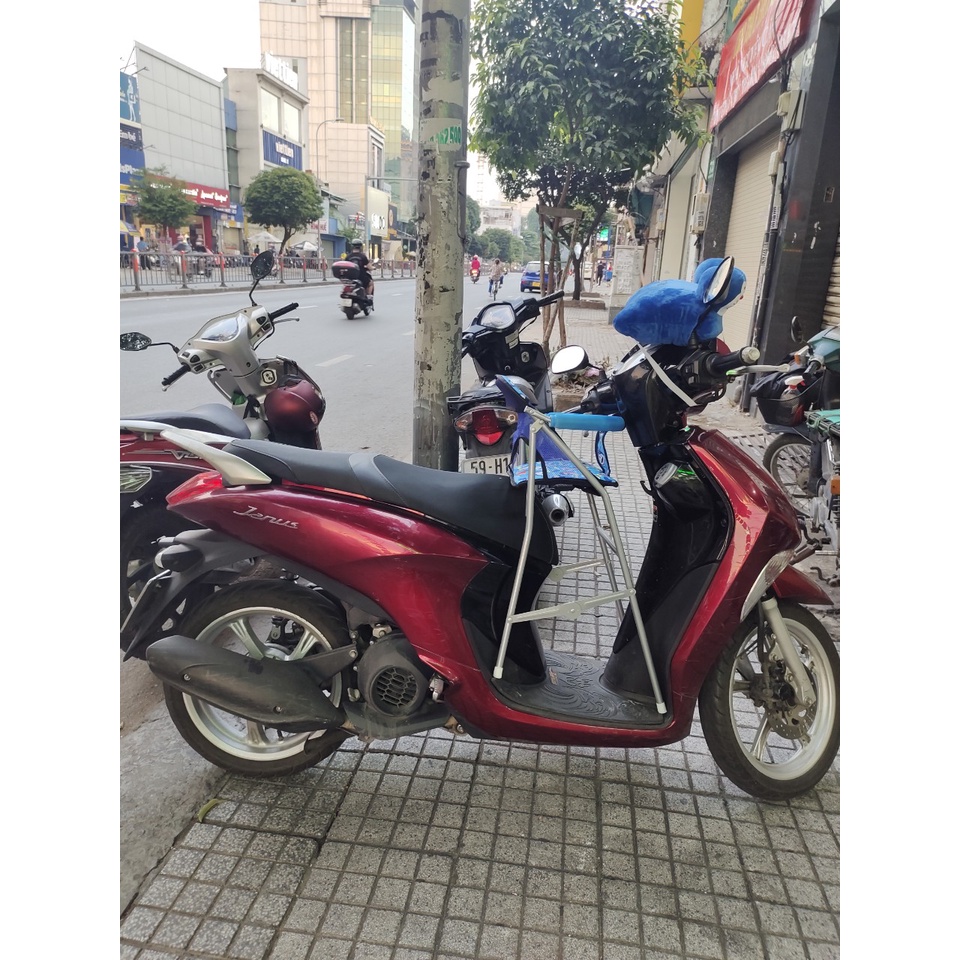 Ghế ngồi xe máy xếp gọn có vòng bảo vệ dành cho xe ga