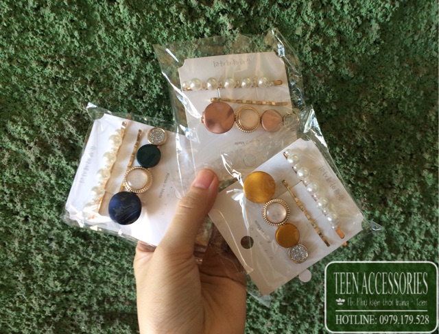 Vỉ 3 kẹp tóc mẫu chất