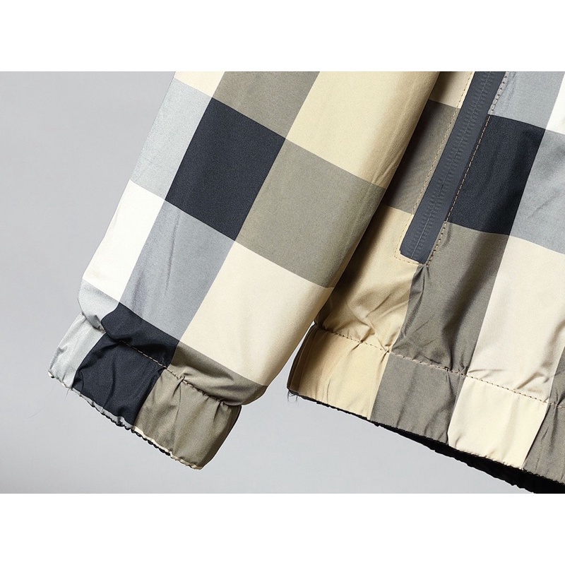 Áo khoác gió nam có mũ thương hiệu Burberry BBR thiết kế có thể mặc được hai mặt