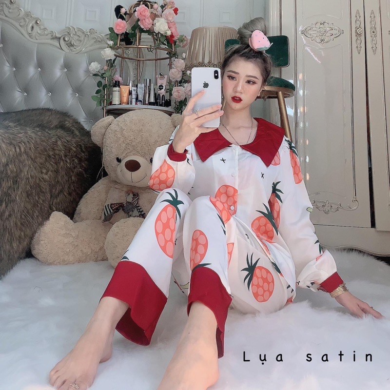 Đồ Bộ Pijama Lụa Hình Cổ Nhọn Tay Dài