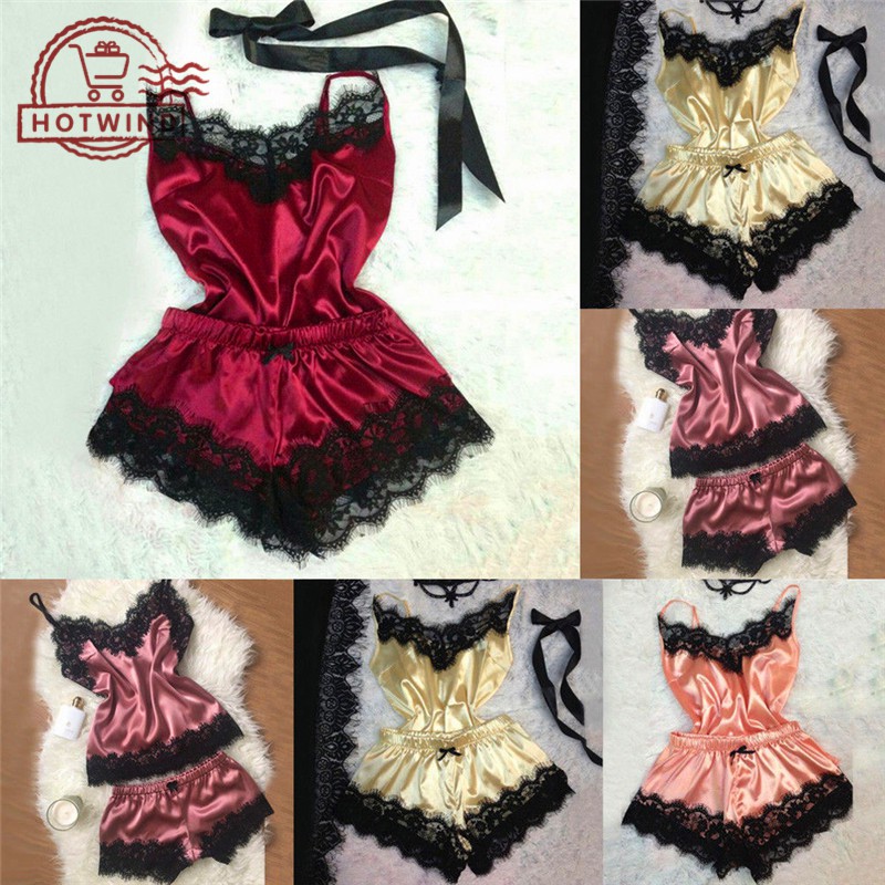 Set đầm ngủ hai dây và áo choàng chất liệu lụa satin quyến rũ cho nữ