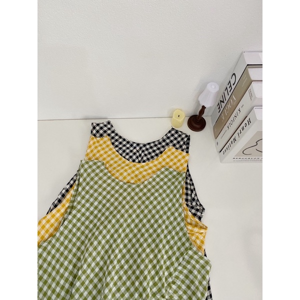 Váy 3 lỗ caro dúm eo