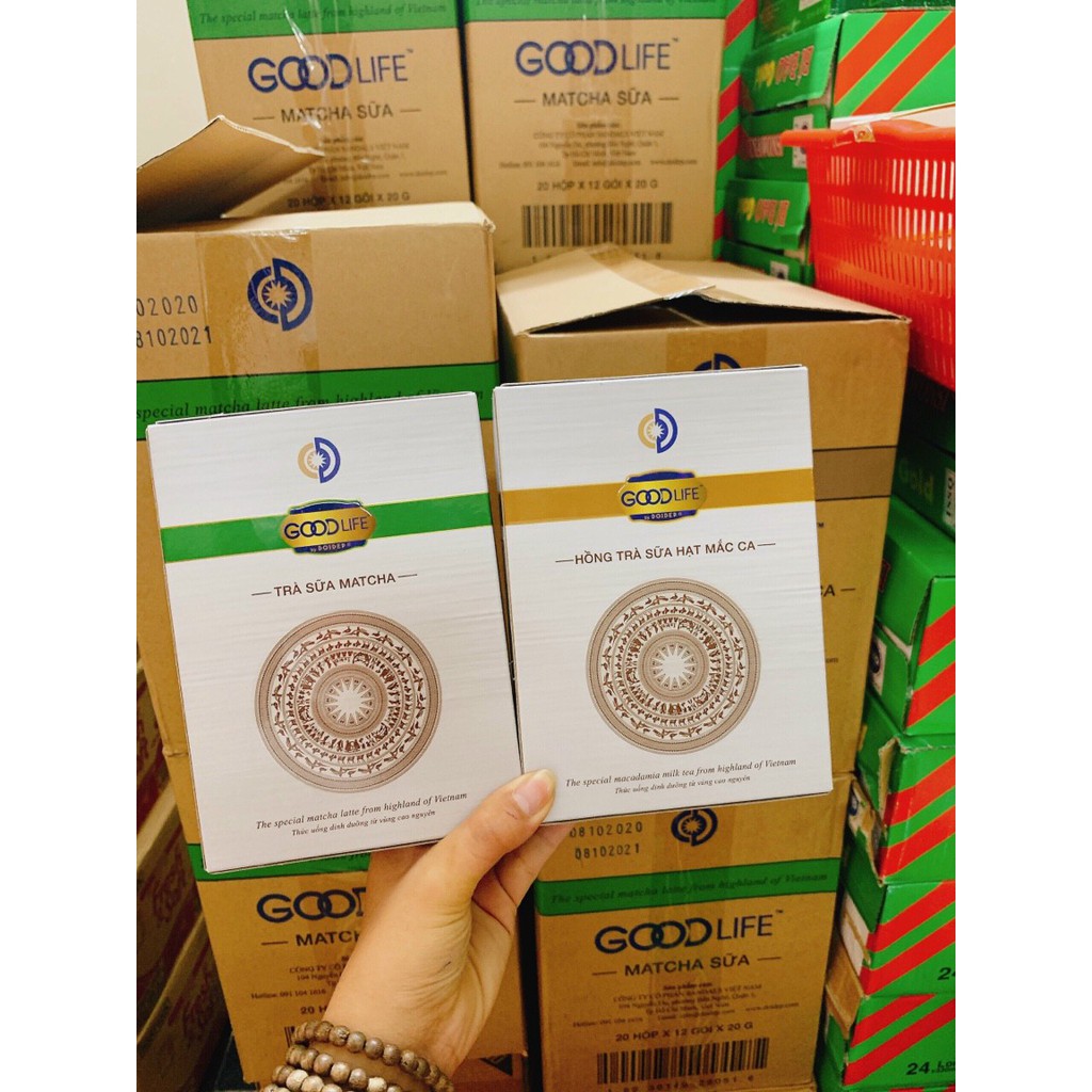 Hộp trà sữa mắc ca và matcha