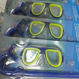 Kính bơi kèm ống thở cho bé !!!