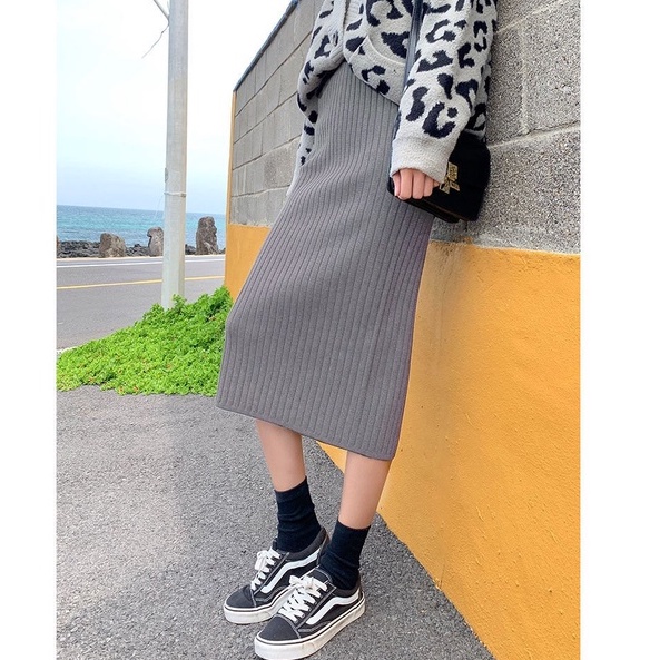 {Amanda} Chân váy nữ bút chì chất len dày ôm body xẻ tà sau. Chân váy len tăm nữ chất đẹp | BigBuy360 - bigbuy360.vn