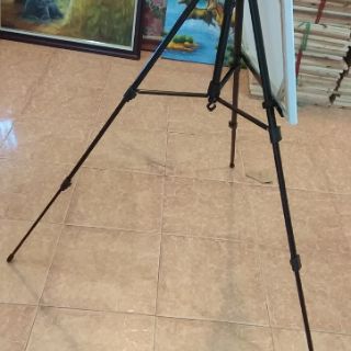 Giá vẽ sắt loại tốt