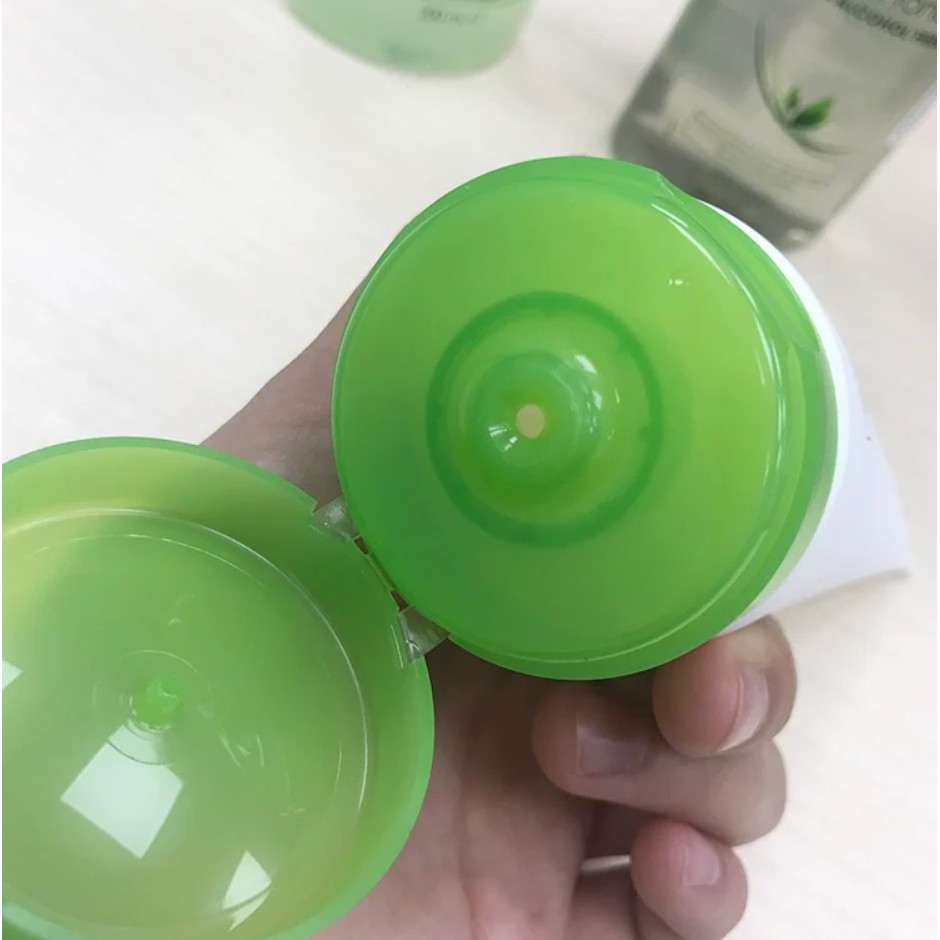 Sữa Rửa Mặt Dưỡng Ẩm Cho Da Simple Kind To Skin Moisturising Facial Wash 150ml | BigBuy360 - bigbuy360.vn