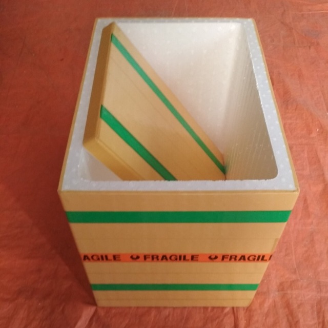 Thùng xốp vừa