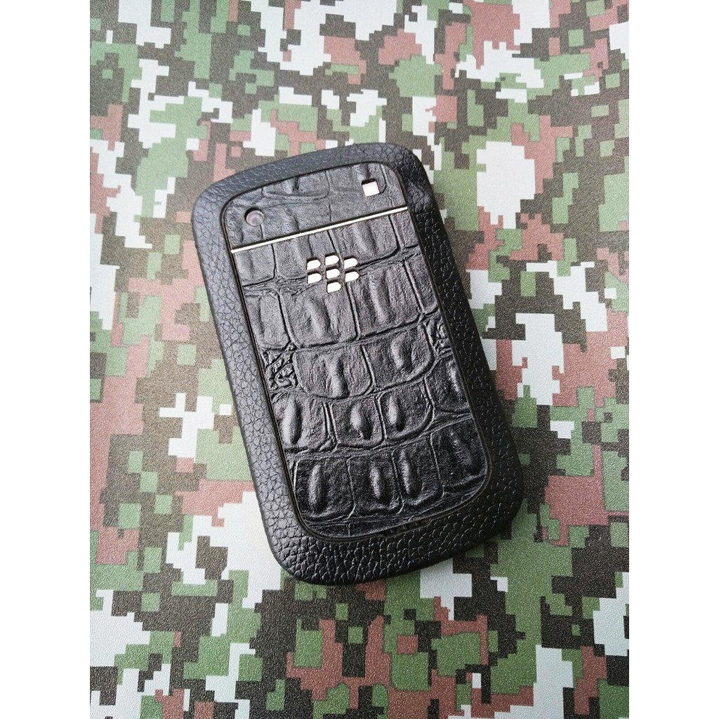 Miếng dán da điện thoại BlackBerry 9900 - D42