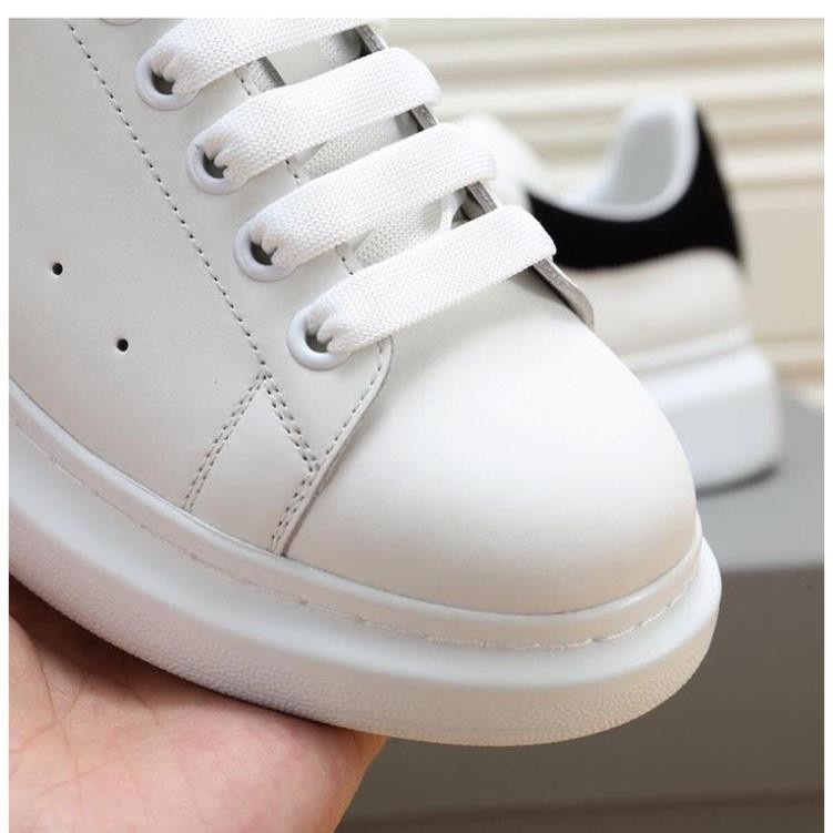 Giày Mc Queen MCQ Nam Nữ Trắng Cổ Thấp Gót Nỉ Đen Đế Khâu Bản Trung Full Box Bill | BigBuy360 - bigbuy360.vn