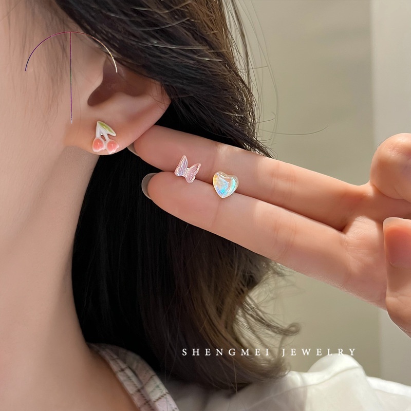 Set 6 Khuyên Tai Hình Hoa Tulip / Trái Tim / Bướm Bằng Nhựa Thời Trang Cho Nữ