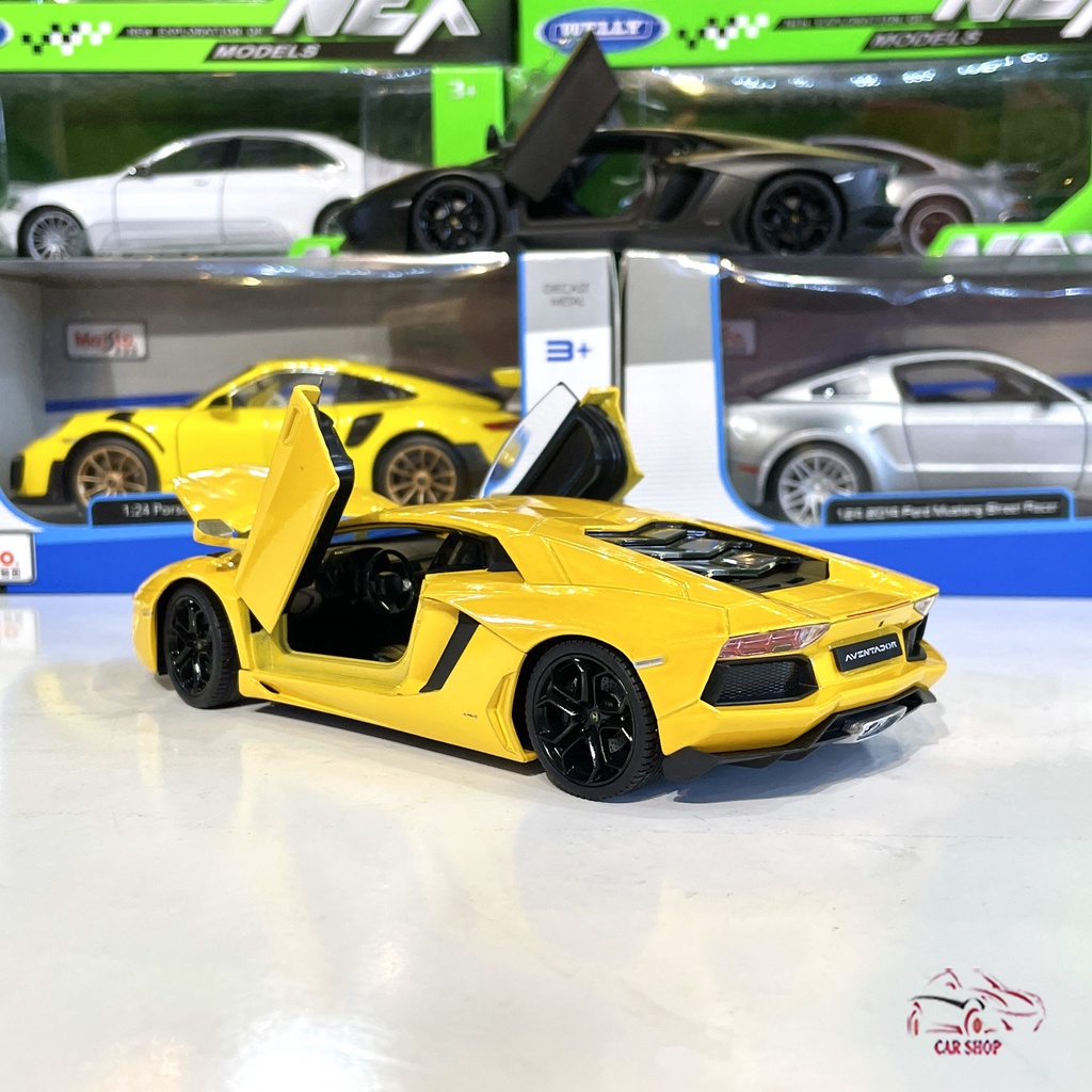 Mô hình xe bằng sắt Lamborghini-Aventador LP700 tỉ lệ 1:24 Welly màu vàng