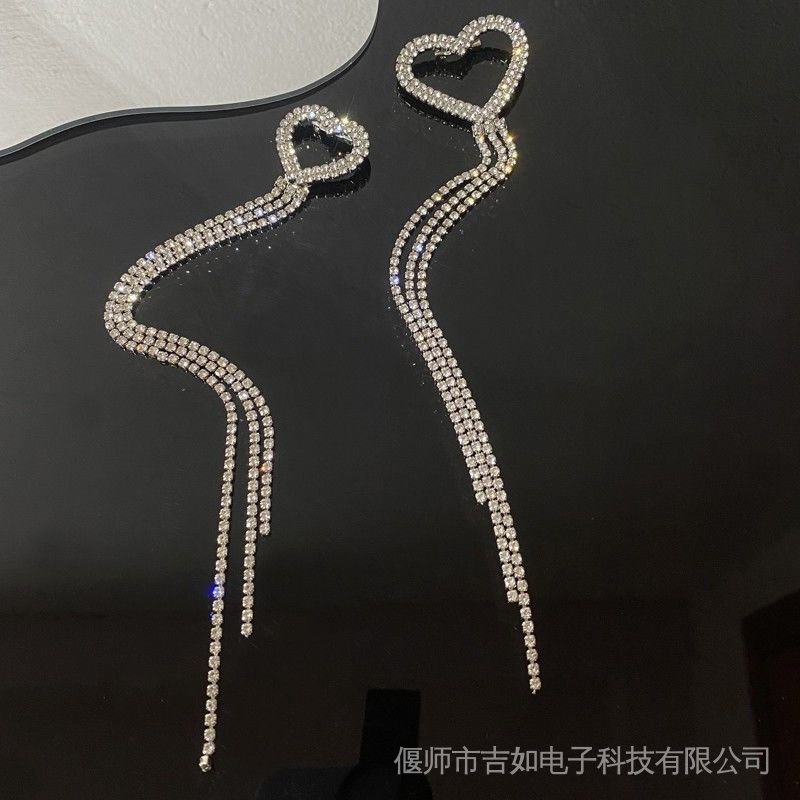 Ghim Cài Áo Khoác Vest Dáng Dài Đính Đá Phối Tua Rua Hình Trái Tim Thời Trang Chất Lượng Cao Chống Chói