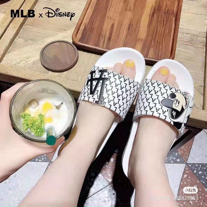 Dép Mơ MLB quai ngang mickei chuột